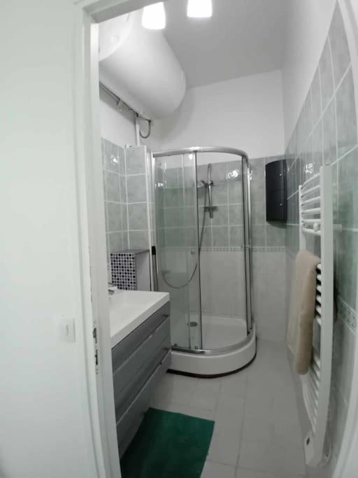 Apartament Charmant Deux Pieces A Arcueil, Mitoyen A La Maison Des Examens Zewnętrze zdjęcie